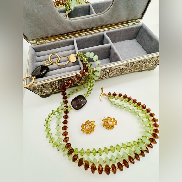 Vintage NAPIER Earrings & Beautiful Necklace - Picture 6 of 15